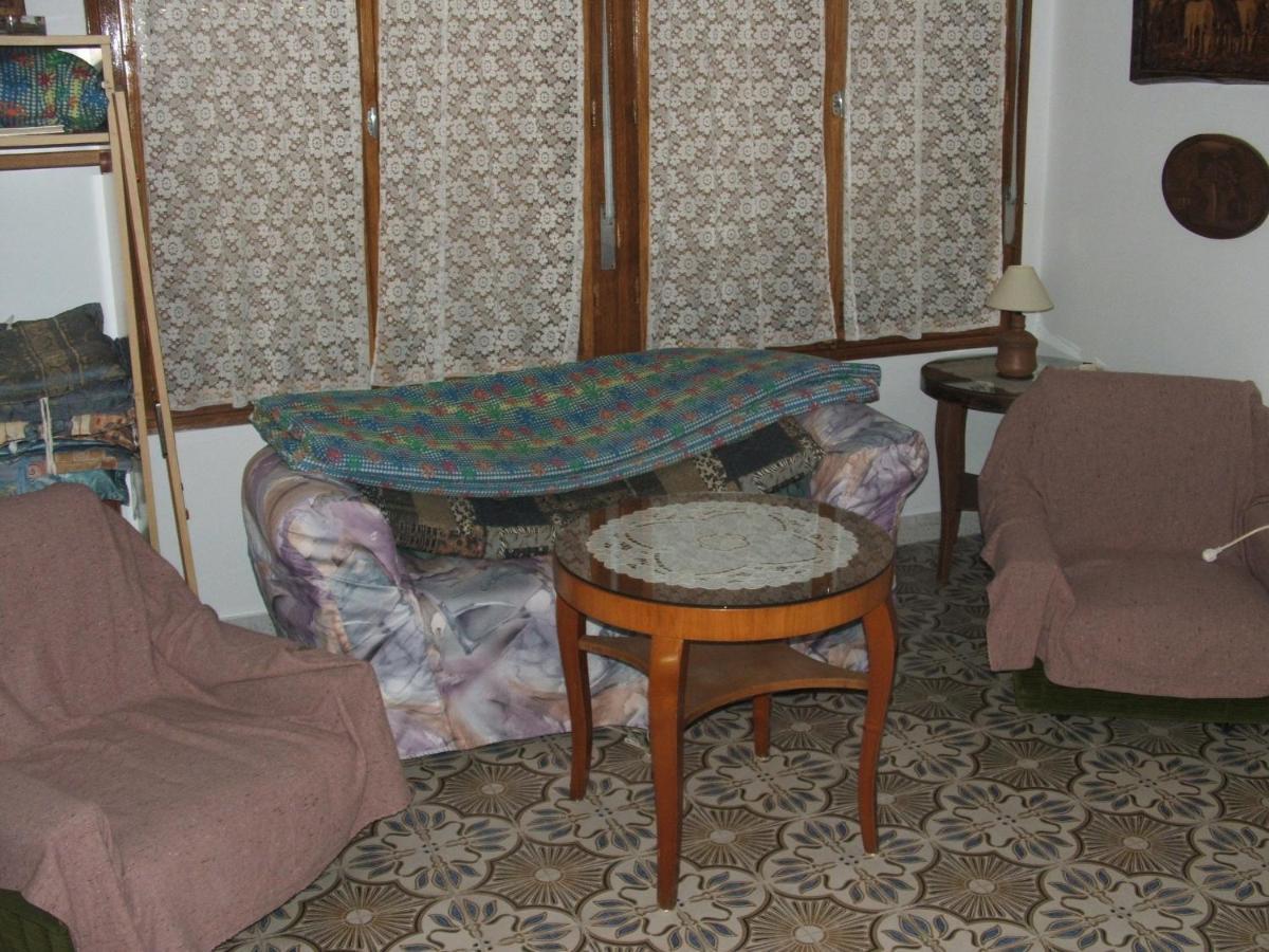 ホテル Agancs Vendeghaz Balatonszárszó エクステリア 写真