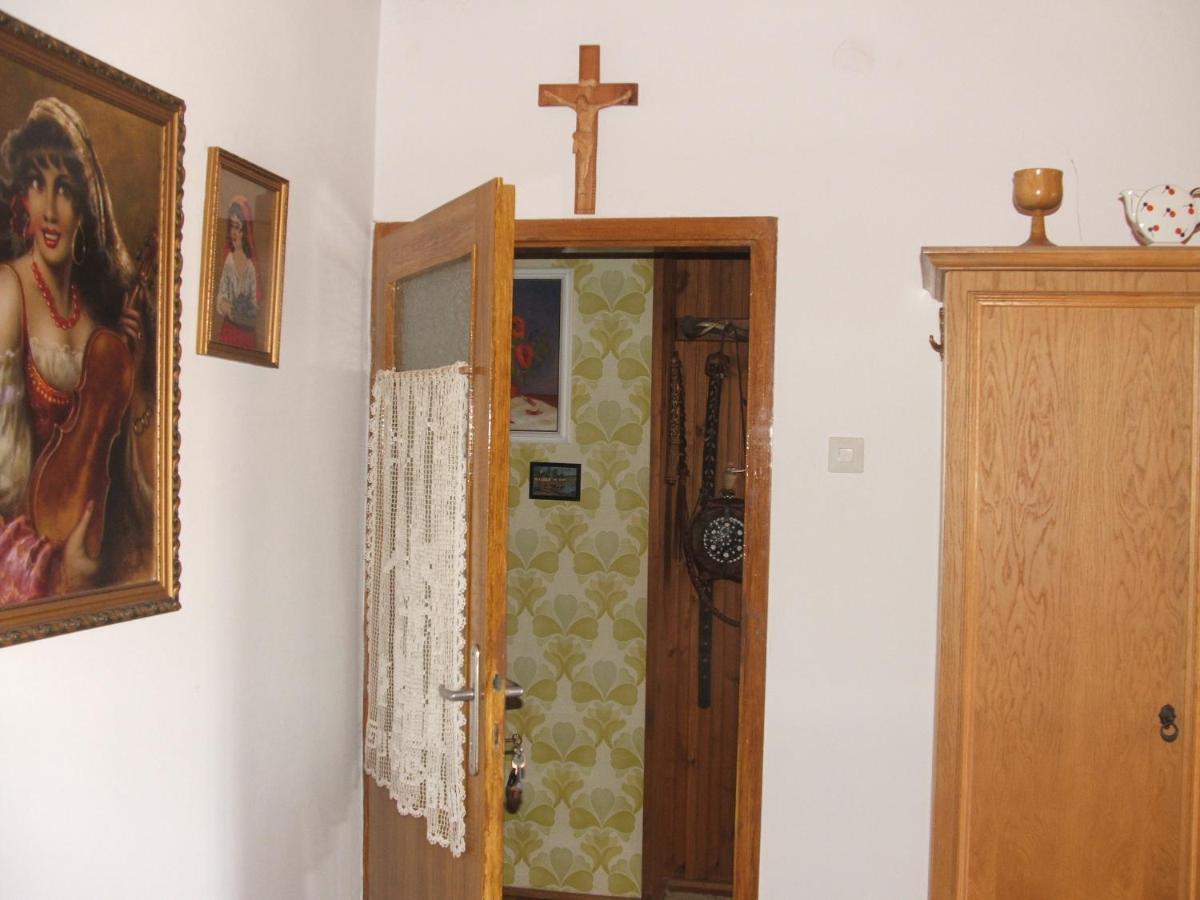 ホテル Agancs Vendeghaz Balatonszárszó エクステリア 写真